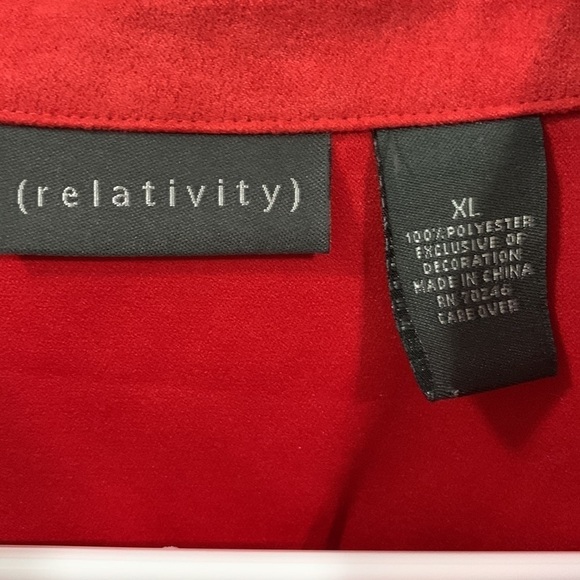 Relativity Suede feel embroidered Women’s button up blouse in red very pretty - Picture 2 of 6